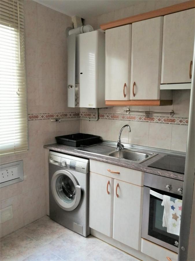 Apartamento อูเอสกา ภายนอก รูปภาพ